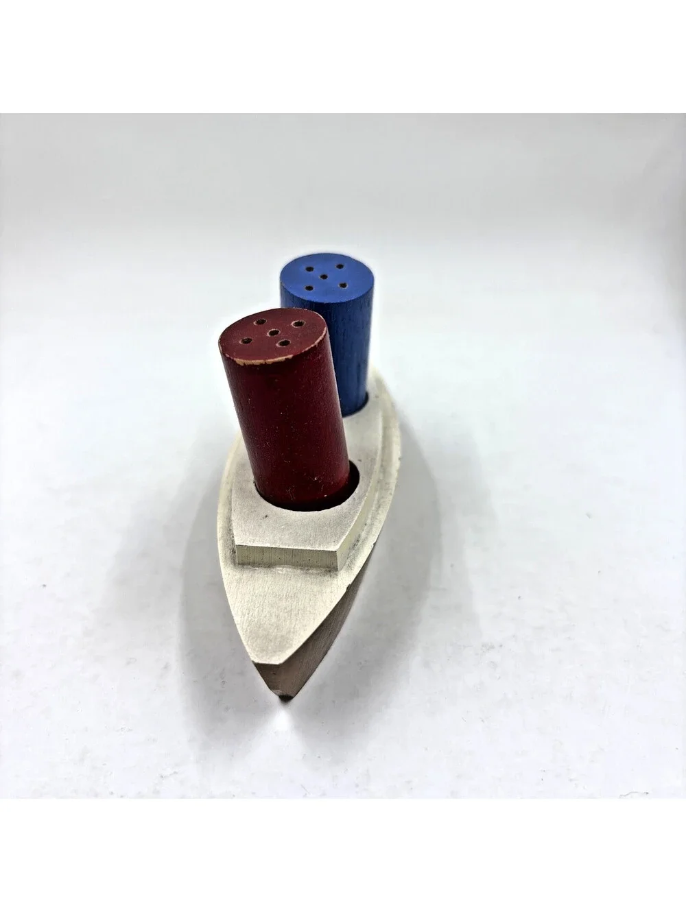 Vtg Wood Ocean Liner Boat With Wooden Salt & Pepper Shakers Have Cork Stoppers